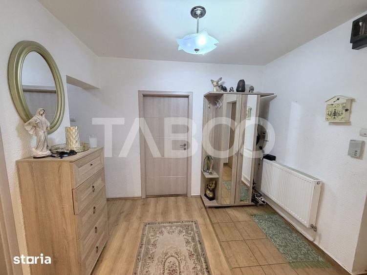 Apartament cu 3 camere decomandat, mobilat în Mihai Viteazul