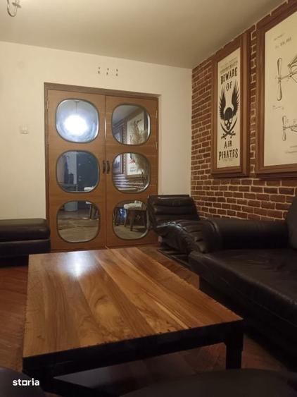 Apartament cu 4 camere decomandat în Titulescu