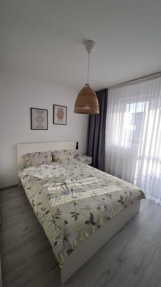 Apartament cu 2 camere semidecomandat, mobilat în Metalurgiei