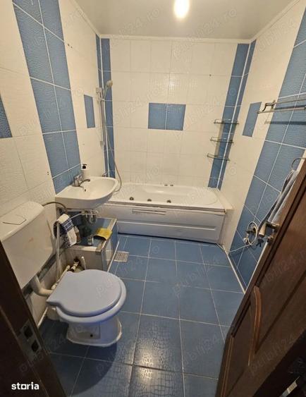 Apartament cu 3 camere decomandat în Orizont