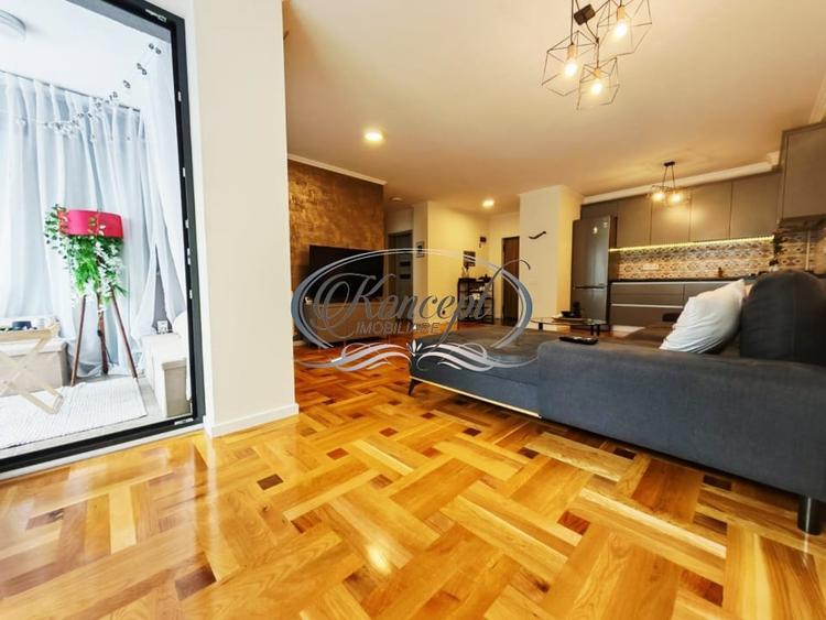 Apartament cu 2 camere semidecomandat, mobilat în Bună Ziua