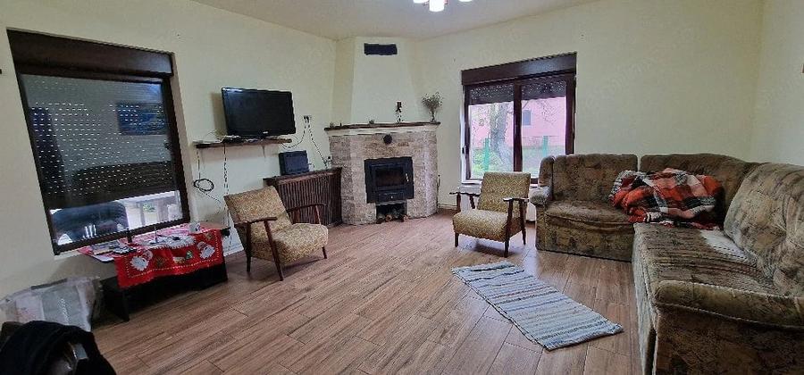 Casă cu Teren 3000 Mp în Rudna