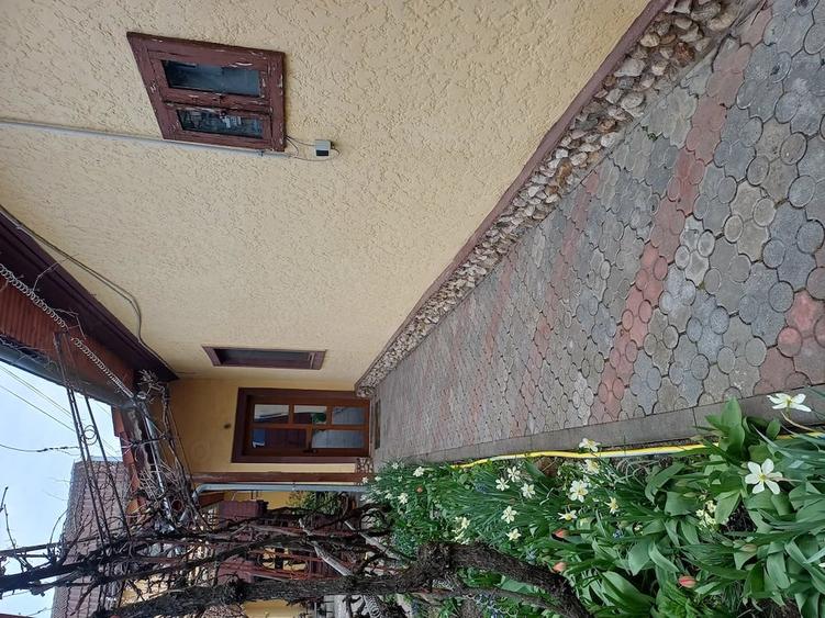 Casă cu 3 camere cu Teren 300 Mp în Elisabetin