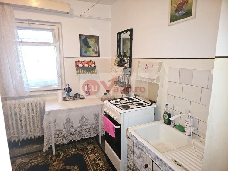 Apartament cu 2 camere decomandat, mobilat în Micro 20