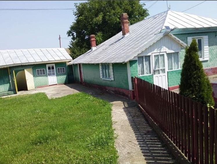 Casă individuală cu 4 camere cu Canalizare în Horlești
