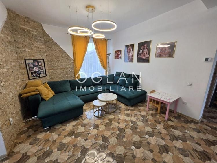 Casă individuală cu 5 camere cu Canalizare în Șelimbăr