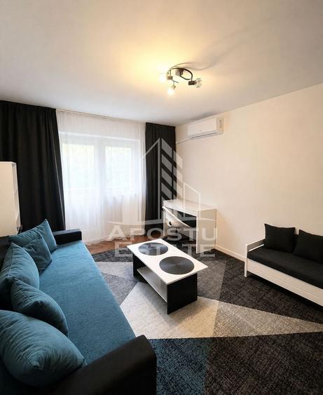 Apartament cu 2 camere semidecomandat, mobilat în Dâmbovița