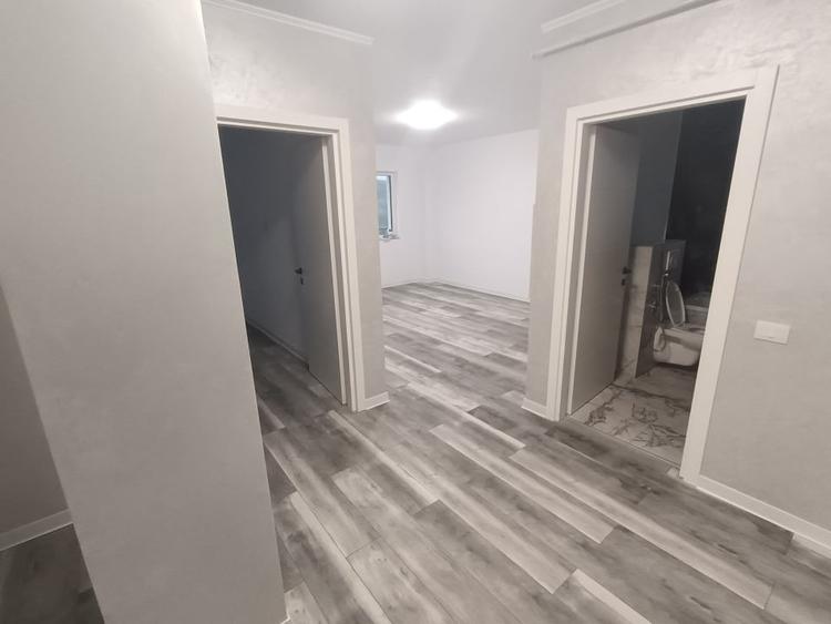 Apartament cu 2 camere semidecomandat în Rediu