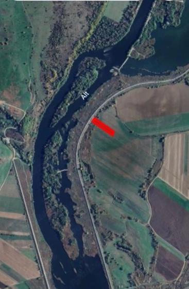 Teren de 3500 mp, în Porumbacu de Jos