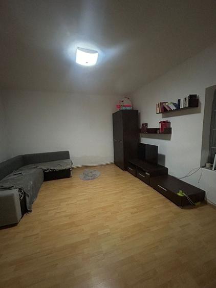 Casă cu 2 camere cu Teren 150 Mp în Exterior Vest