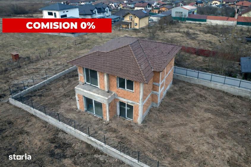 Casă cu 4 camere cu Teren 700 Mp în Chinteni