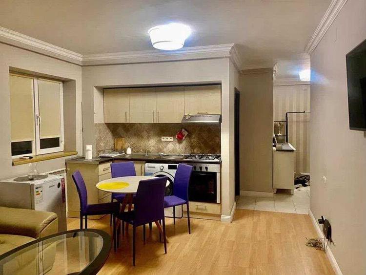 Apartament cu 3 camere decomandat în Tătărași