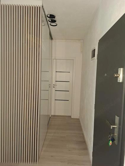 Apartament cu 3 camere decomandat în Vest