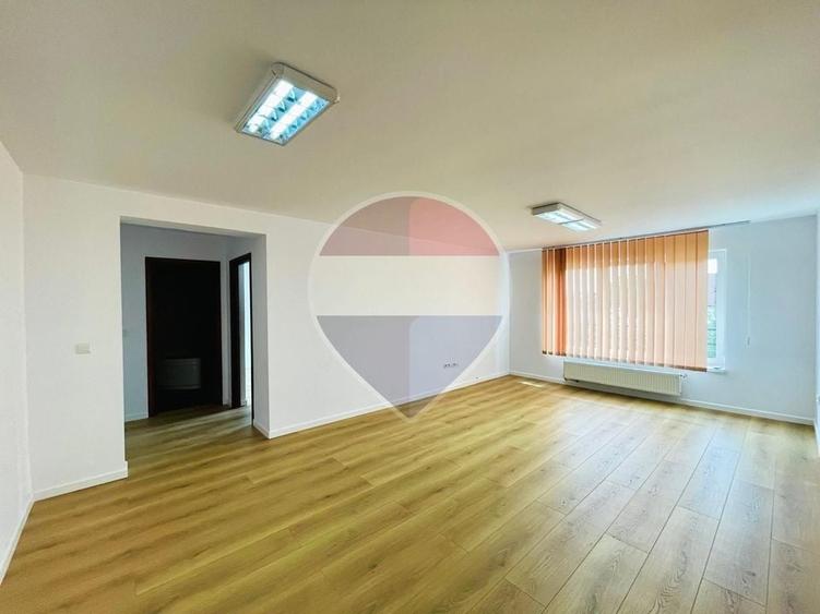 Apartament cu 2 camere decomandat în Calea Dumbrăvii