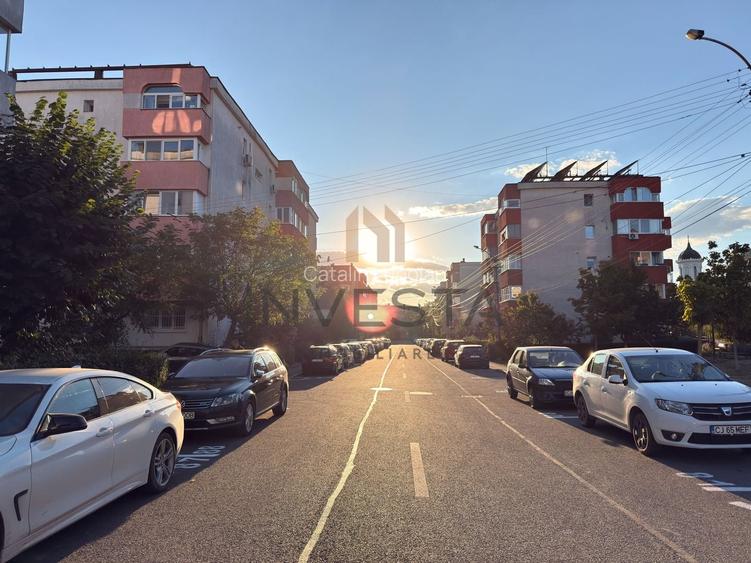 Apartament 4 camere decomandat, etaj intermediar, zona Scortarilor