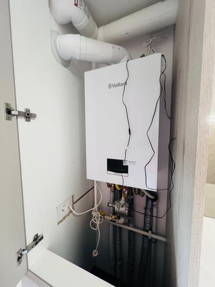 Apartament cu 2 camere semidecomandat, mobilat în Pipera