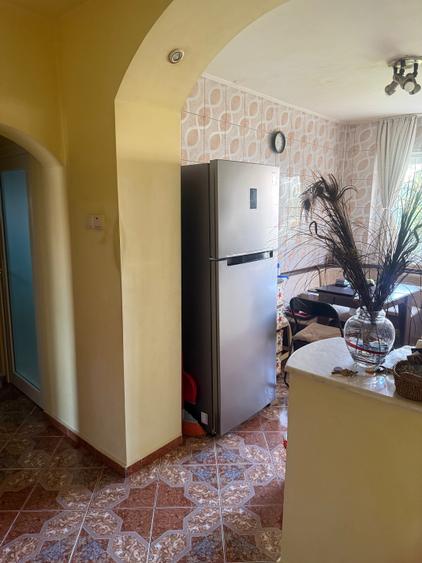 Apartament cu 3 camere decomandat în Alexandru Obregia