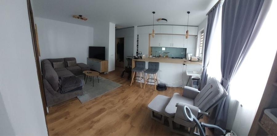 Apartament cu 2 camere decomandat în Florești