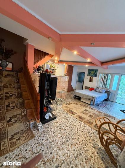 Casă cu 6 camere cu Teren 350 Mp în Ighiu