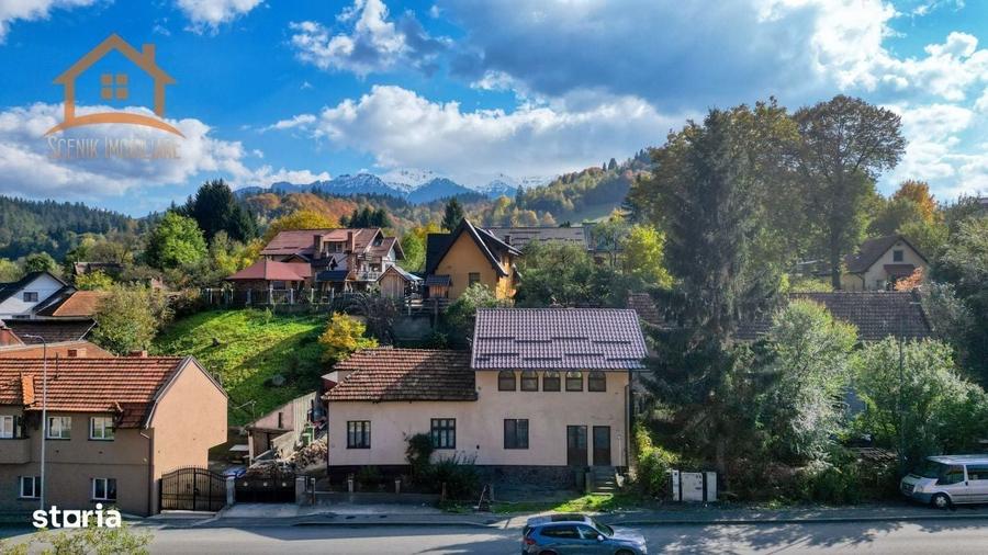 Casă cu 3 camere cu Teren 385 Mp în Moieciu