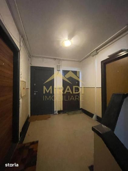 Apartament cu 2 camere semidecomandat în Decebal