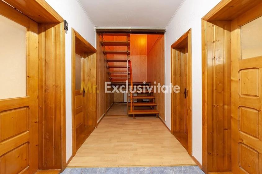 Casă cu 5 camere cu Teren 279 Mp în Est