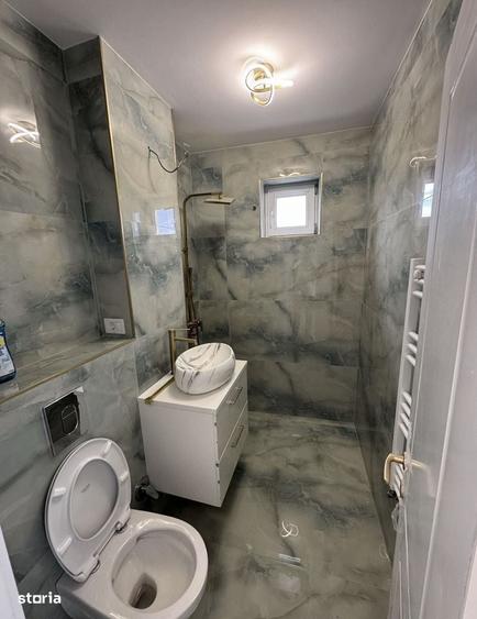 Apartament cu 4 camere decomandat în Central