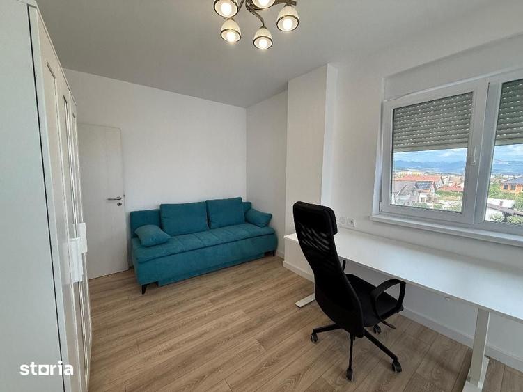 Apartament cu 3 camere în Cetate