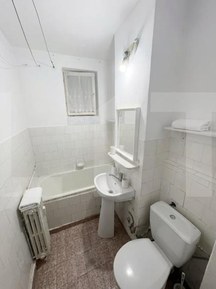 Apartament cu 2 camere decomandat, mobilat în Central