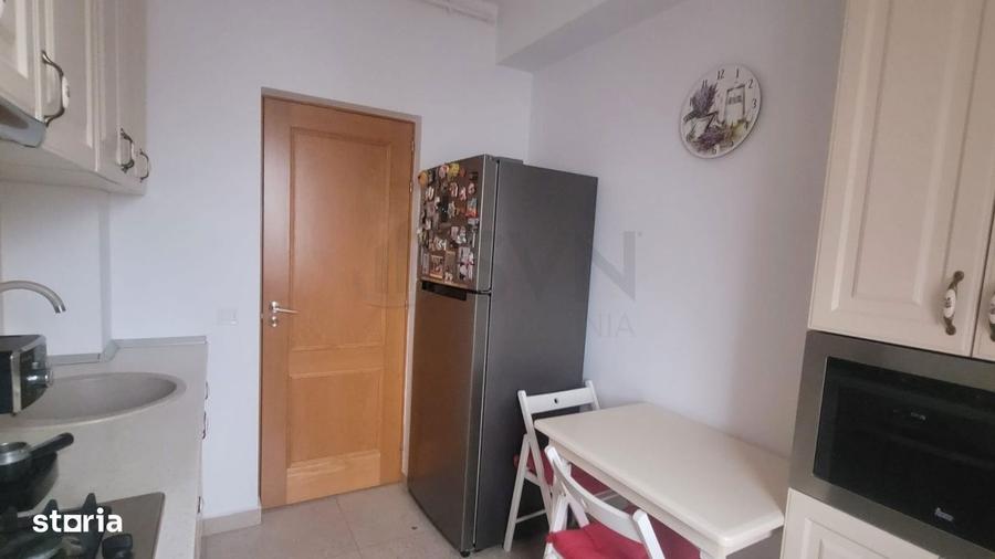 Apartament cu 3 camere, mobilat în Ghencea