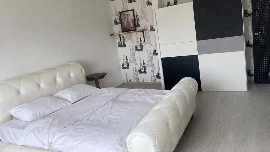 Apartament cu 2 camere decomandat în Torontalului