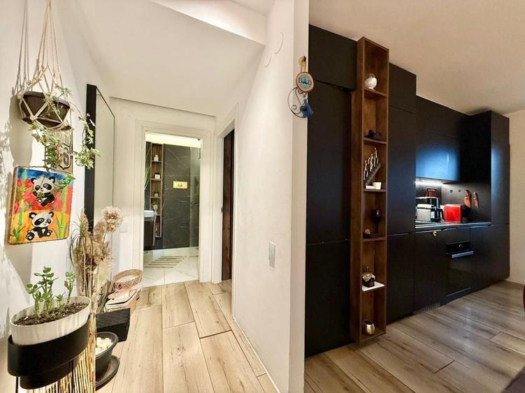 Apartament cu 2 camere semidecomandat în Ștefăneștii de Jos
