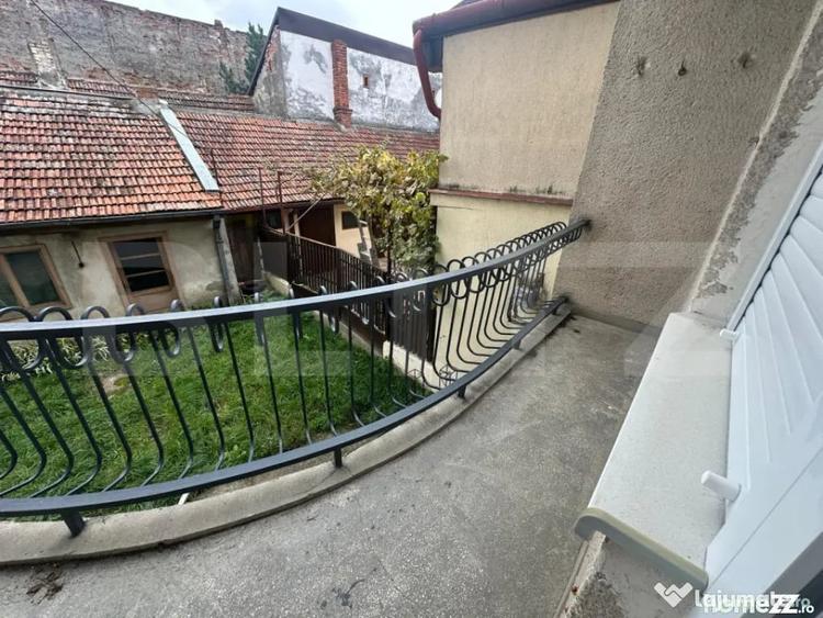 Apartament cu 4 camere decomandat în Titulescu