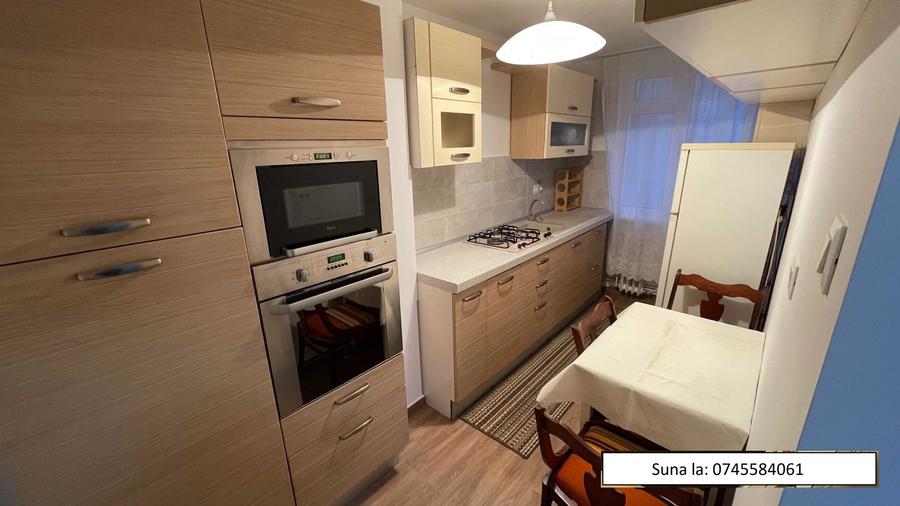 Apartament cu 2 camere decomandat în Central