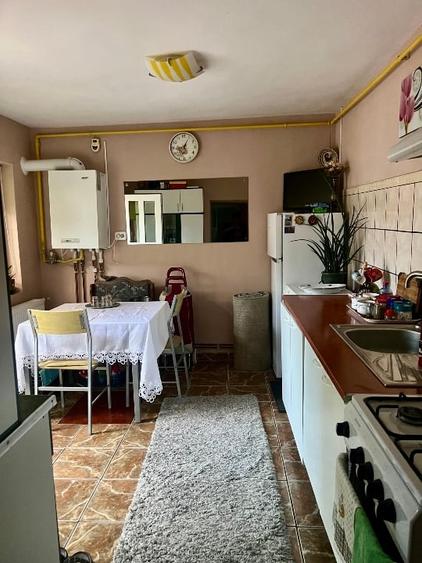 Casă individuală cu 2 camere cu Canalizare în Inel I