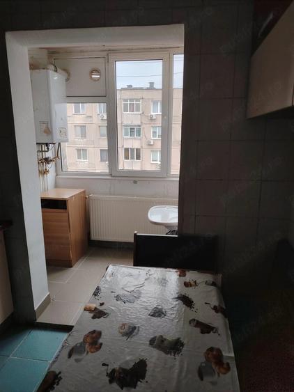 Inchiriez 2 camere, zona Rahova, centrala proprie - 1