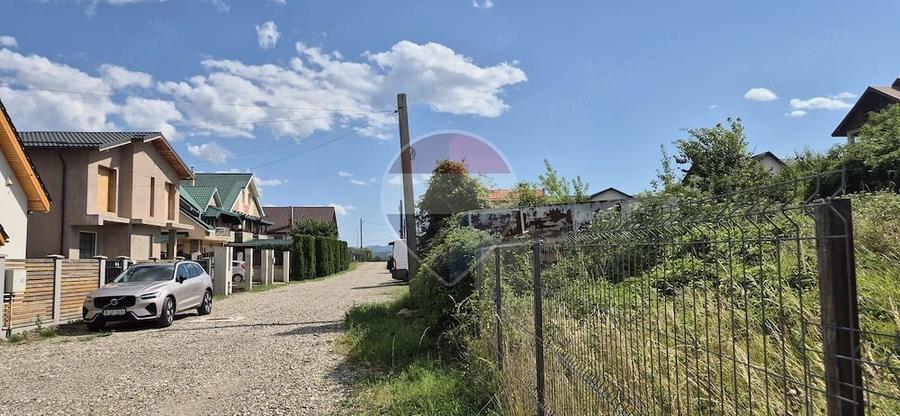 Teren de 430 mp, în Calea Romanului