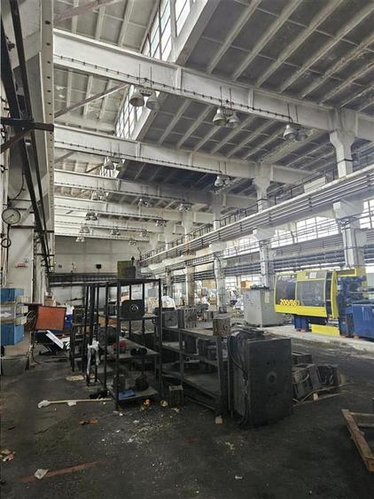 Spațiu industrial, de 6,000 mp, în Periferie