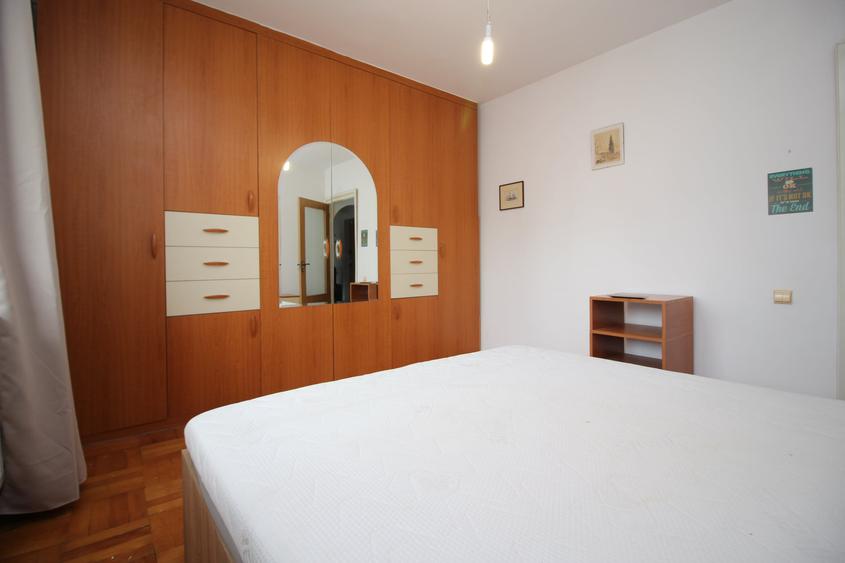Apartament cu 2 camere decomandat în Eroii Revoluției