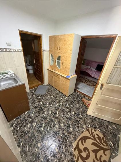 Casă cu 7 camere cu Teren 2718 Mp în Văleanca-Vilănești
