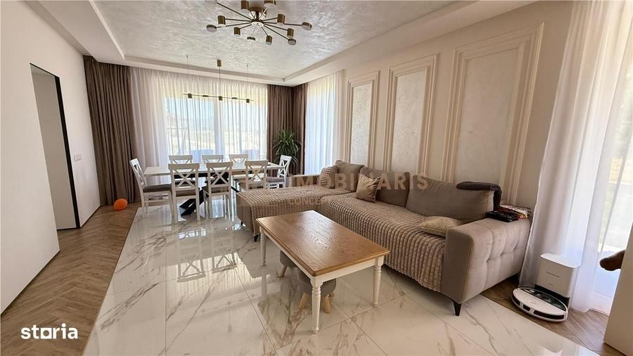 Apartament cu 3 camere decomandat în Republicii