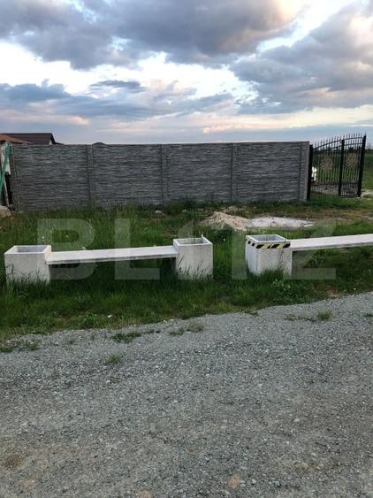 Teren Construcții intravilan de 1000 mp, în Vetiș