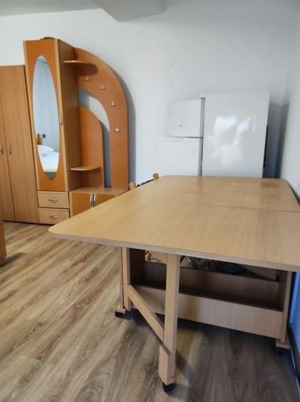 Garsonieră decomandată în Drumul Poienii