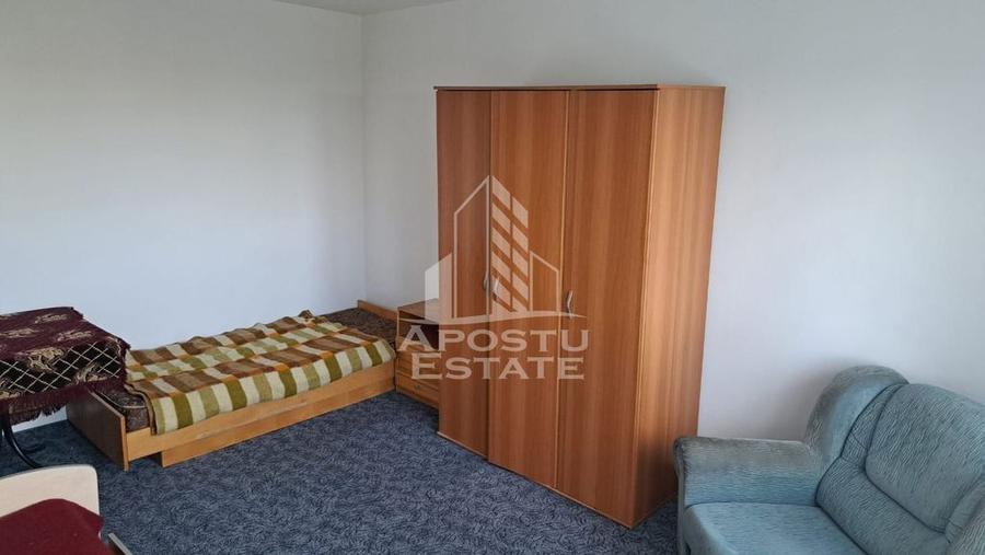 Apartament cu 3 camere decomandat, mobilat în Șagului