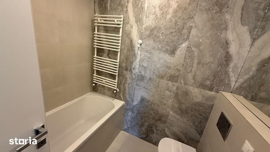 Apartament cu 4 camere decomandat în Pipera