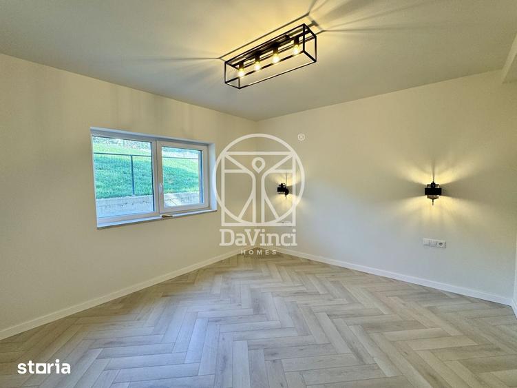 Apartament cu 3 camere decomandat în Cristian