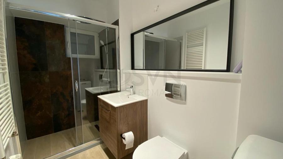 Apartament cu 3 camere decomandat, mobilat în P-ța Alba Iulia