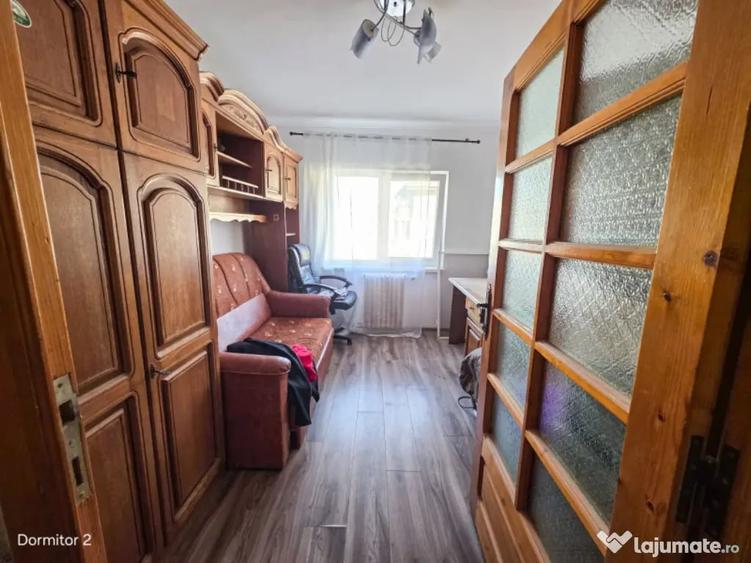 Apartament cu 4 camere decomandat în Obcini