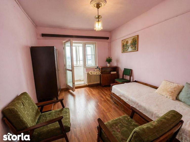 Apartament cu 3 camere decomandat în Între Lacuri