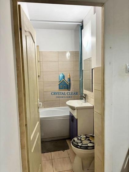 Apartament cu 3 camere decomandat în Dâmbu Pietros